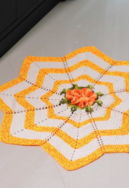 alfombra en forma de estrella tejida a crochet 7