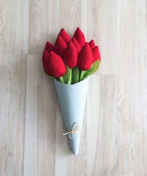 como hacer tulipanes de tela 1