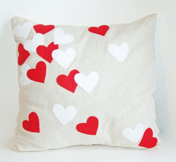 como hacer una almohada para el dia de los enamorados 11